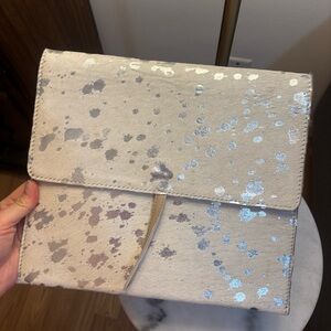 MER SEA Cowhide Metallic Clutch